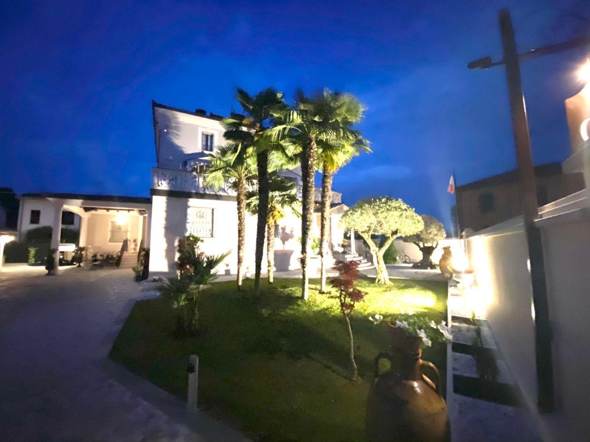 B&B Stazione Don Camillo Brescello Exterior photo